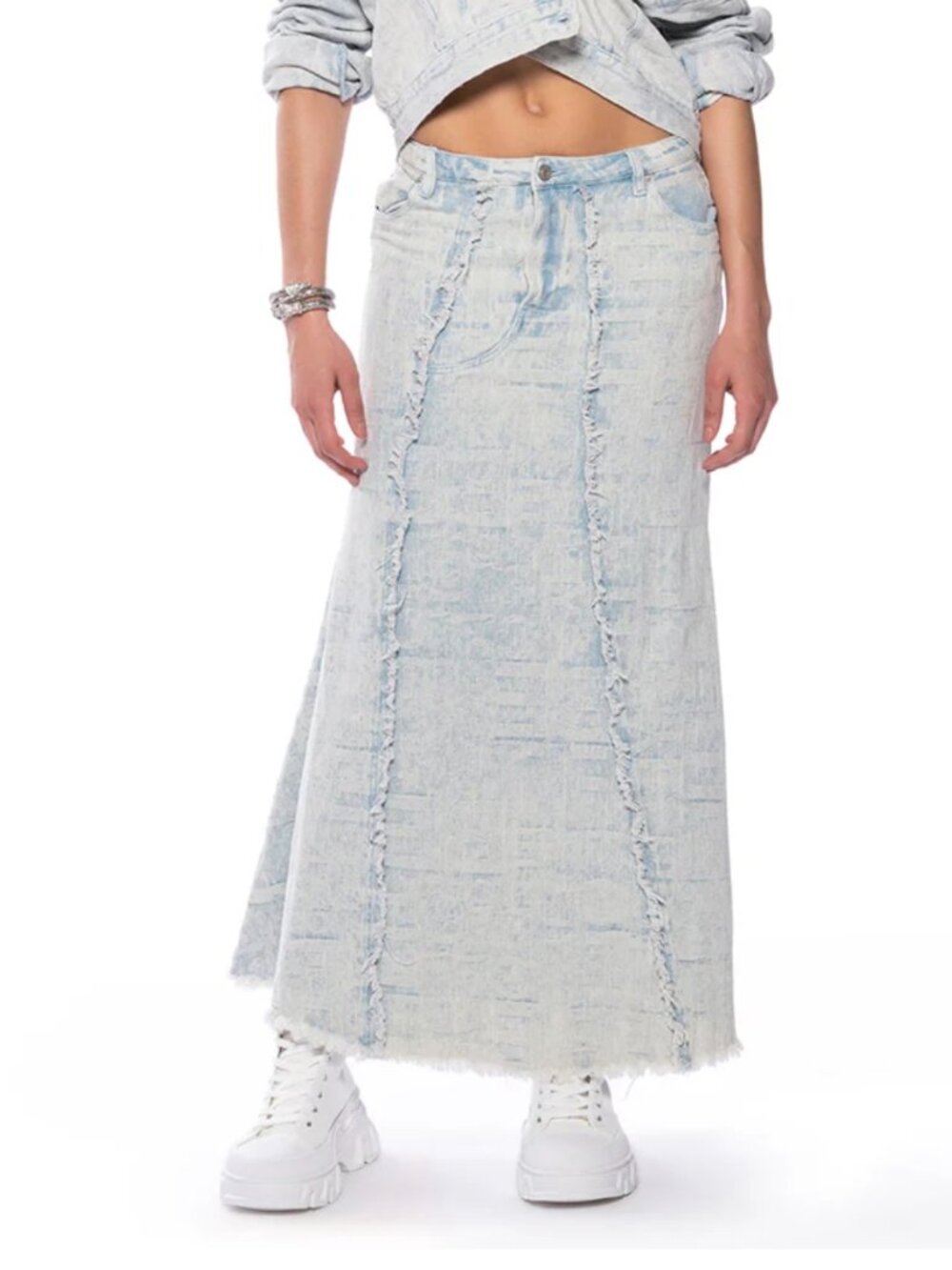 AKIRA Ultra Bleach Wash Denim Maxi Skirt Frayed Raw Hem Y2K Size M